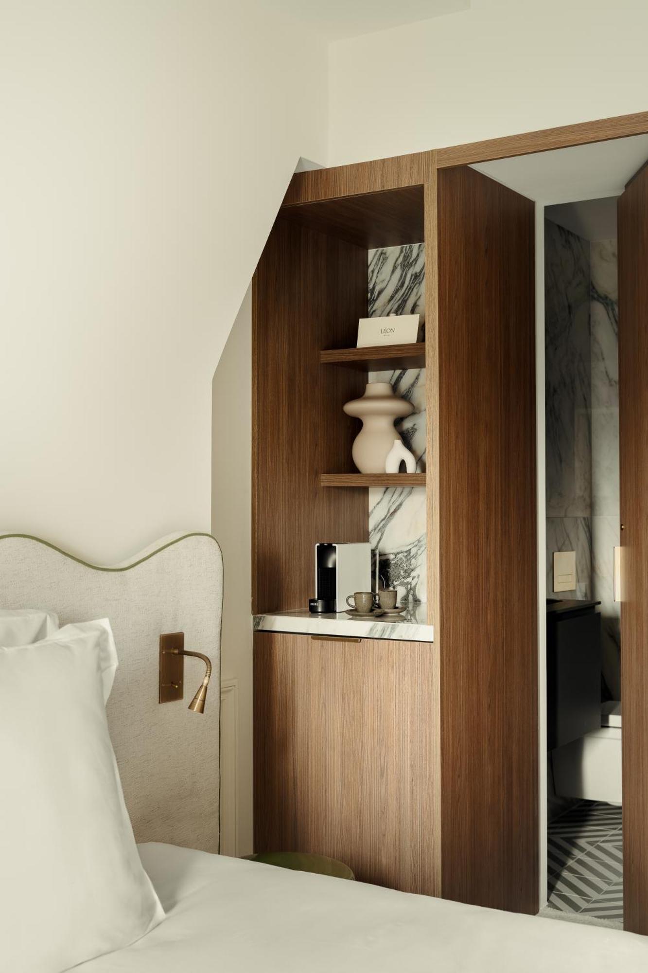 Hotel Leon Париж Екстериор снимка